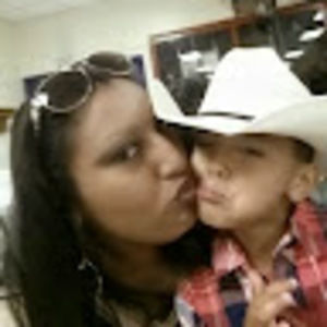 Meet your Posher, Lupita